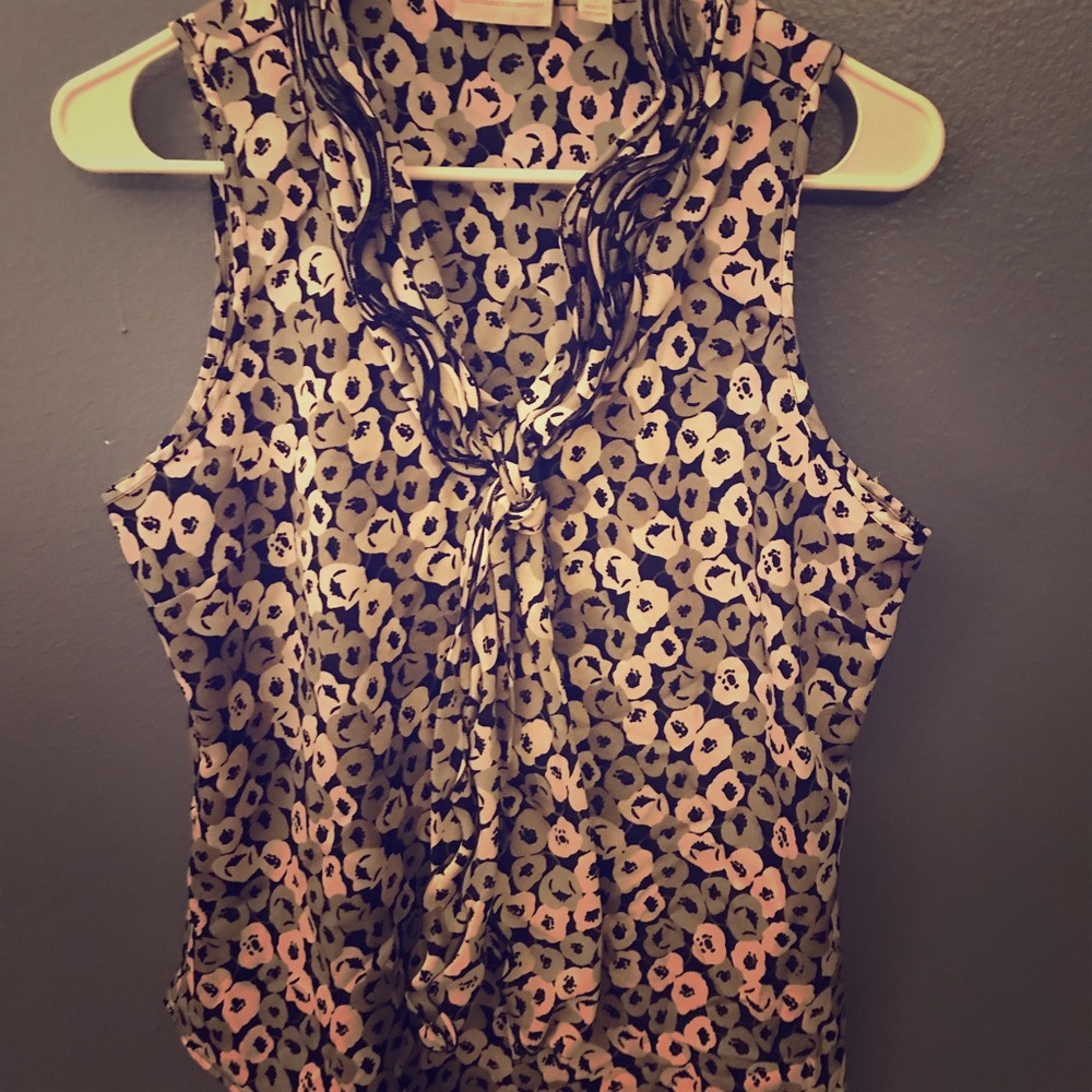 Black/White/Grey floral top w/ruffle neck